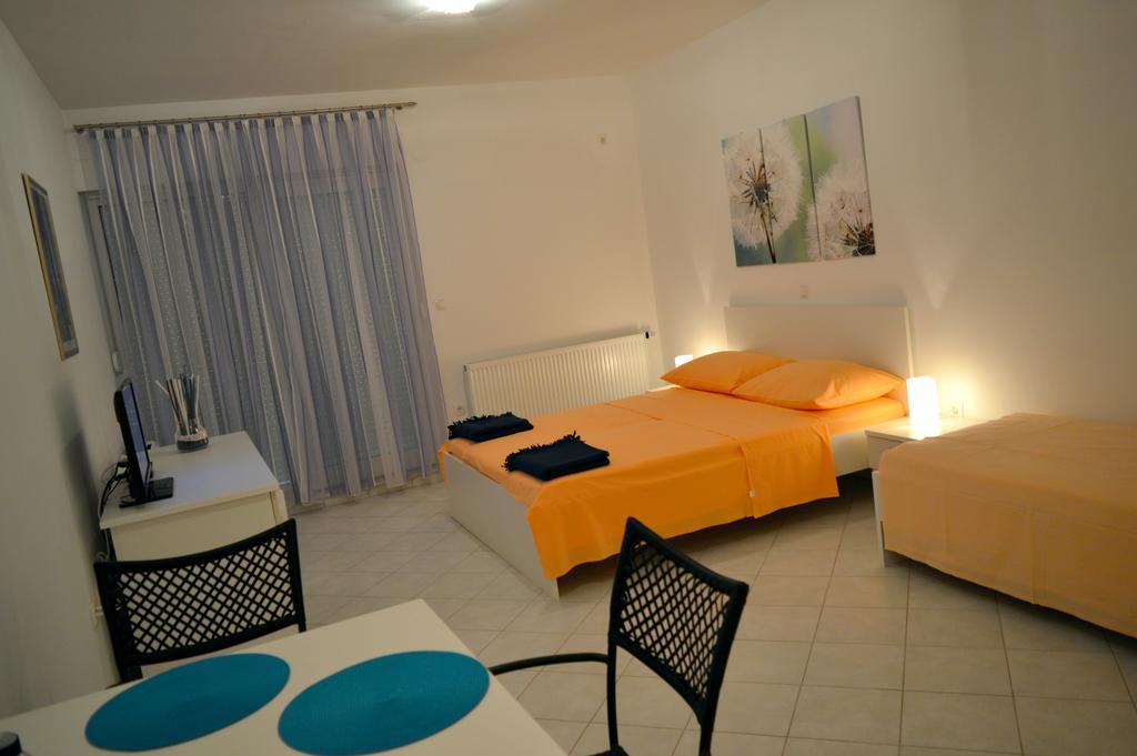 Permarinus Apartments Ποντστράνα Δωμάτιο φωτογραφία